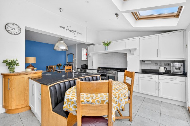 Images for Crescent Road, Barnet, EN4 EAID:philipalexanderapi BID:1