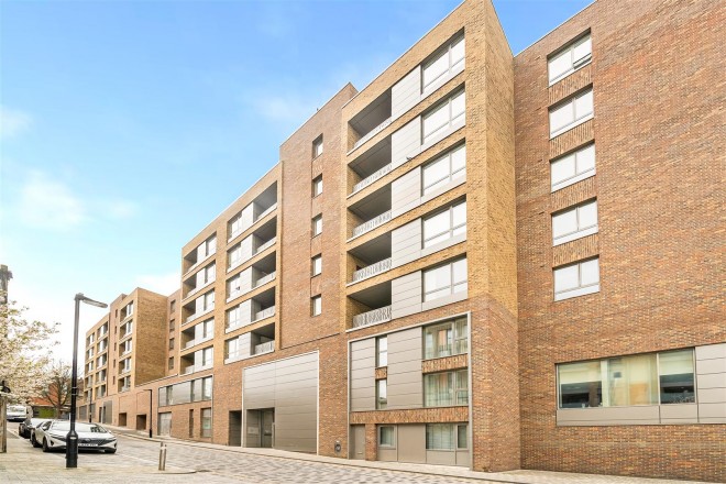 Images for Cooper Court, Smithfield Square, Hornsey, N8 EAID:philipalexanderapi BID:1