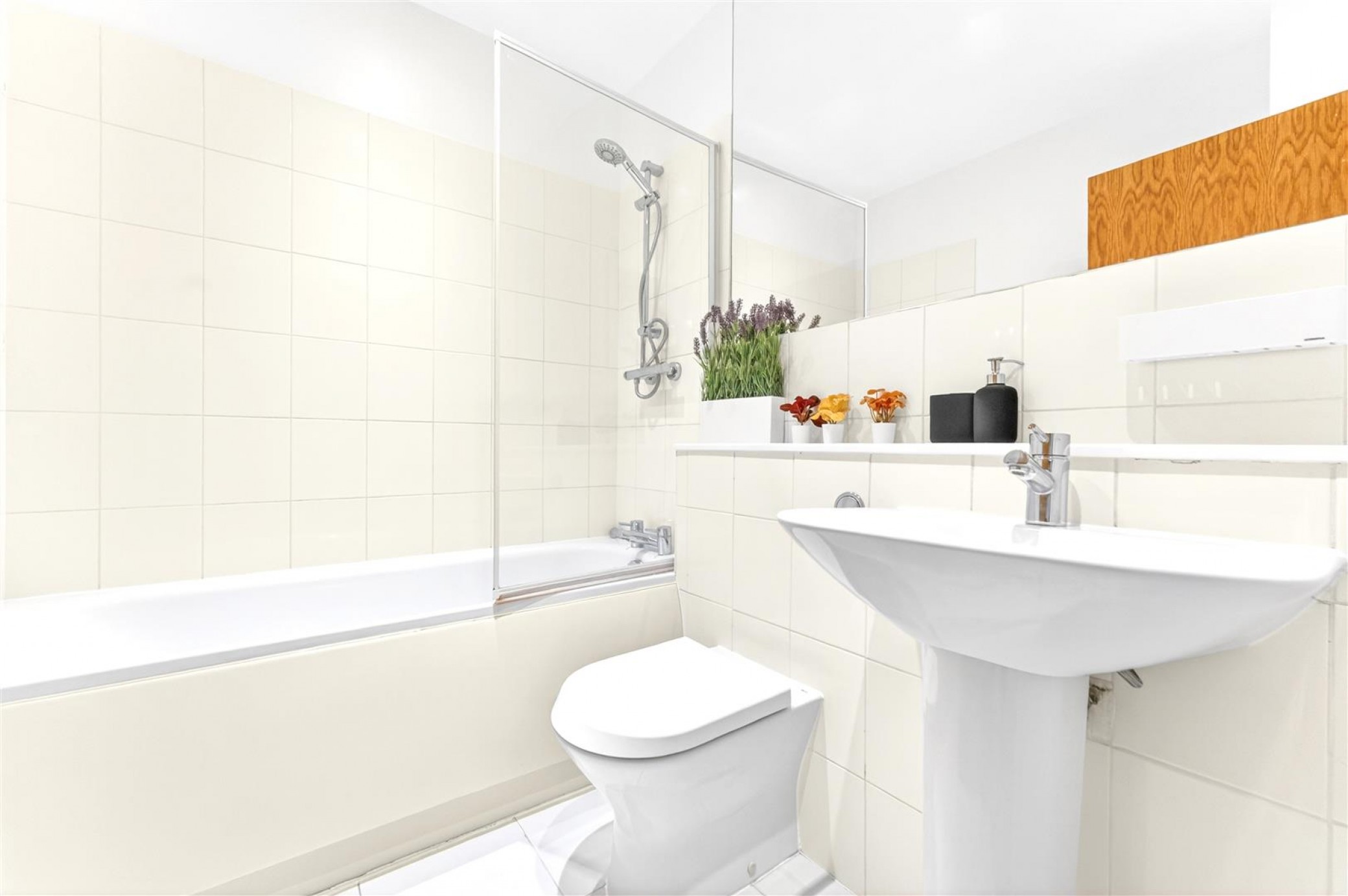 Images for High Road, North Finchley, N12 EAID:philipalexanderapi BID:1