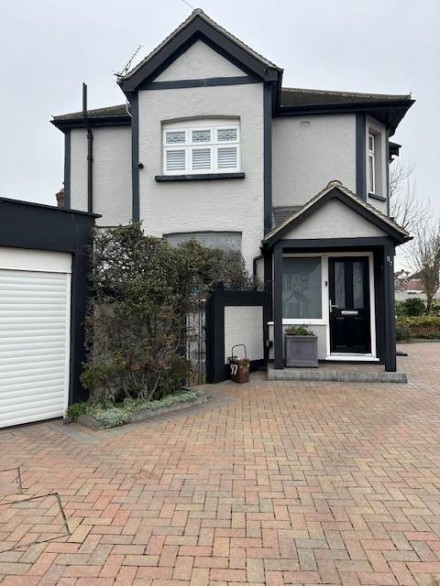 Middleton Avenue, Chingford, E4