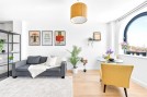 High Road, London, N12