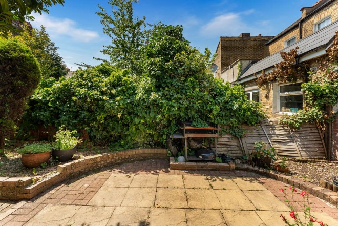 Images for Belmont Road, South Tottenham, N15 EAID:1132008958 BID:8c4454de-783b-4cd1-a3cf-c2e1efcf5c25