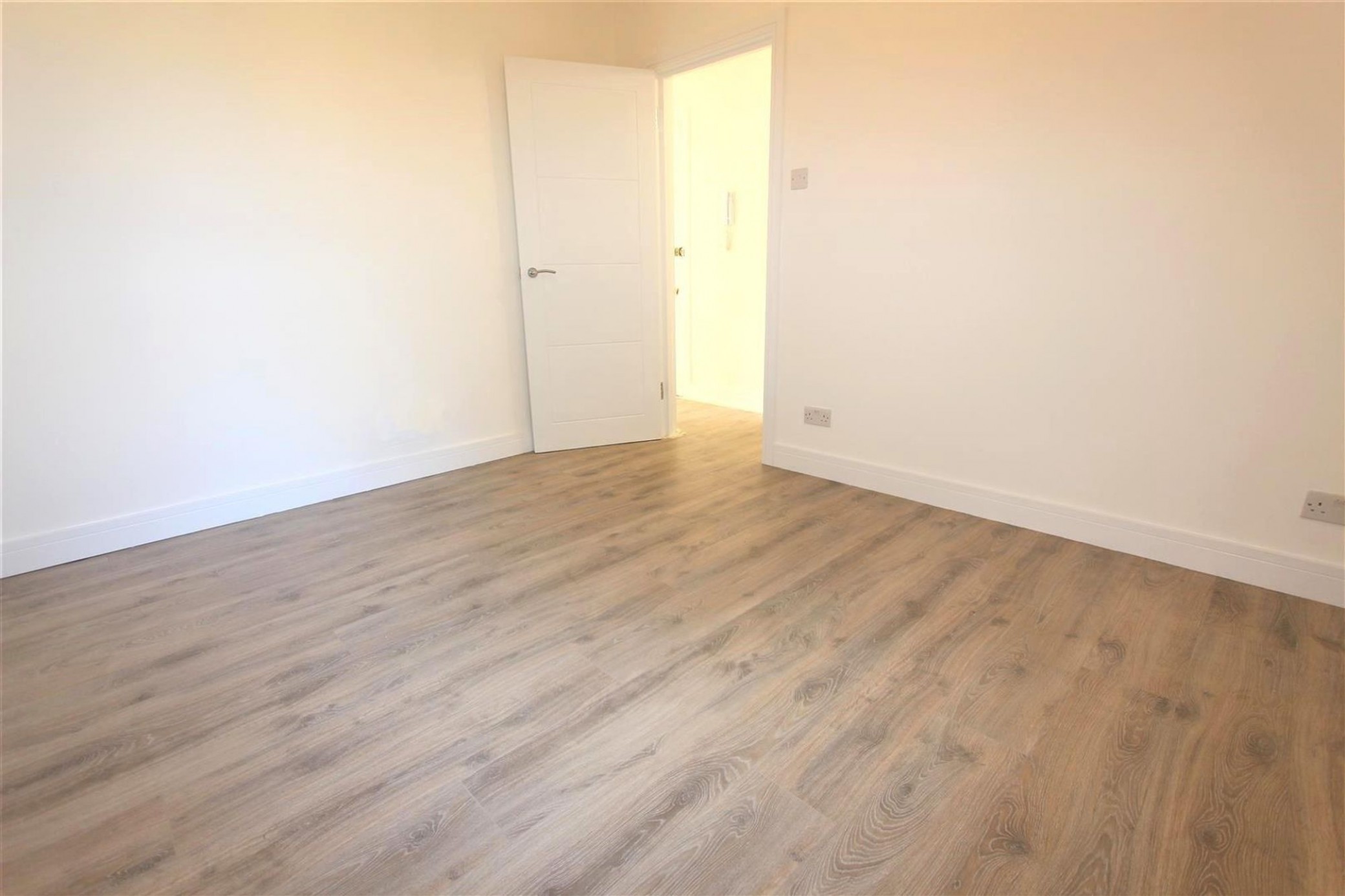 Images for Imperial Road, Wood Green, N22 EAID:1132008958 BID:8c4454de-783b-4cd1-a3cf-c2e1efcf5c25