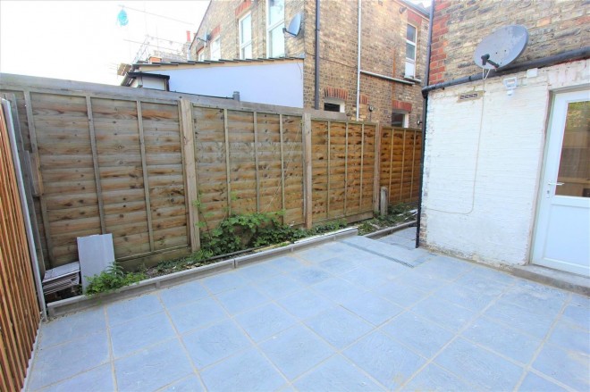 Images for Imperial Road, Wood Green, N22 EAID:1132008958 BID:8c4454de-783b-4cd1-a3cf-c2e1efcf5c25
