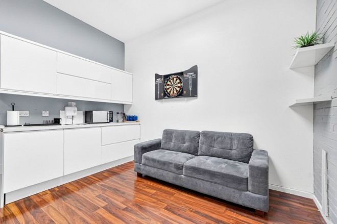 Images for High Street, Hornsey, N8 EAID:1132008958 BID:8c4454de-783b-4cd1-a3cf-c2e1efcf5c25