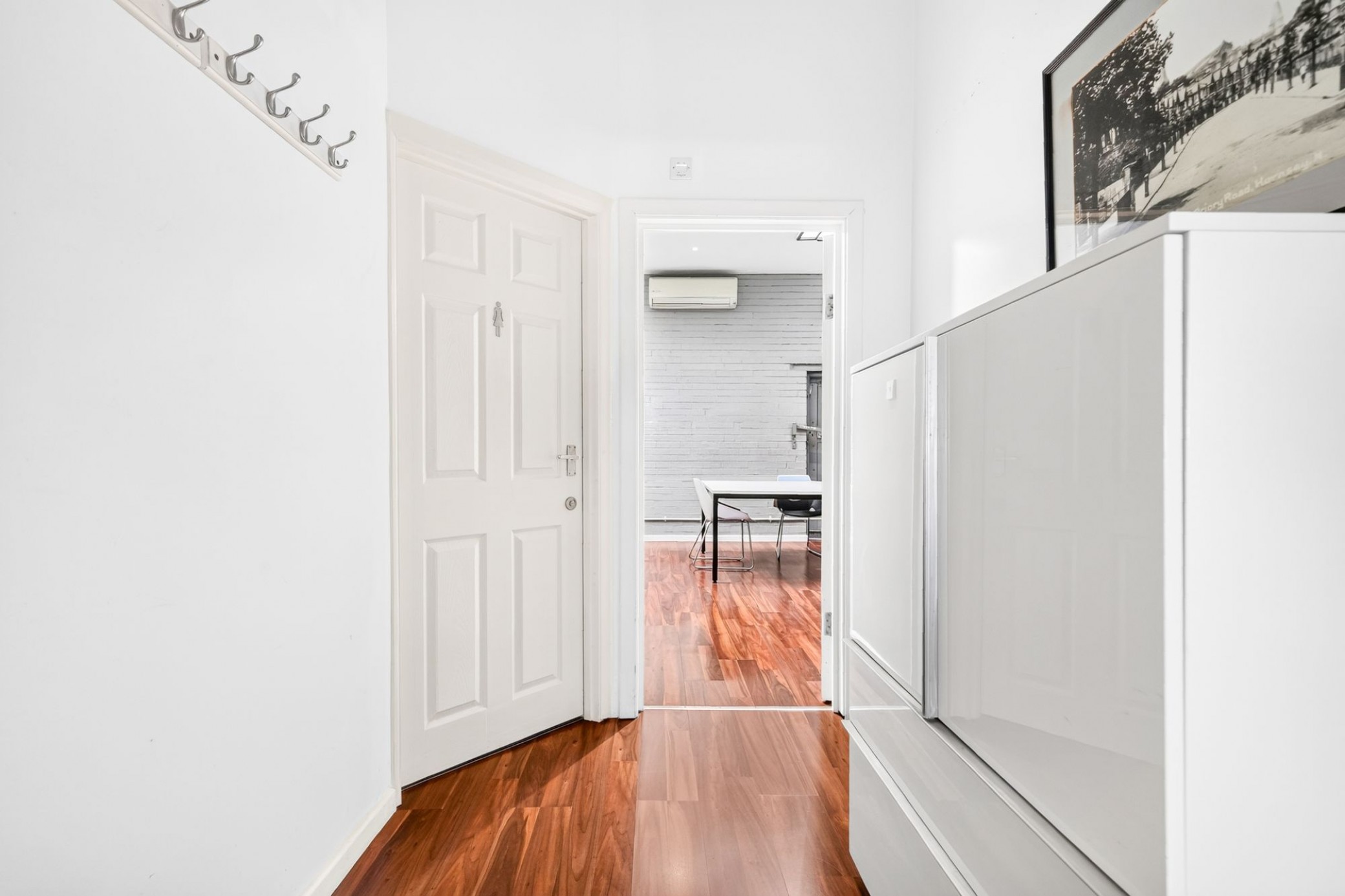 Images for High Street, Hornsey, N8 EAID:1132008958 BID:8c4454de-783b-4cd1-a3cf-c2e1efcf5c25